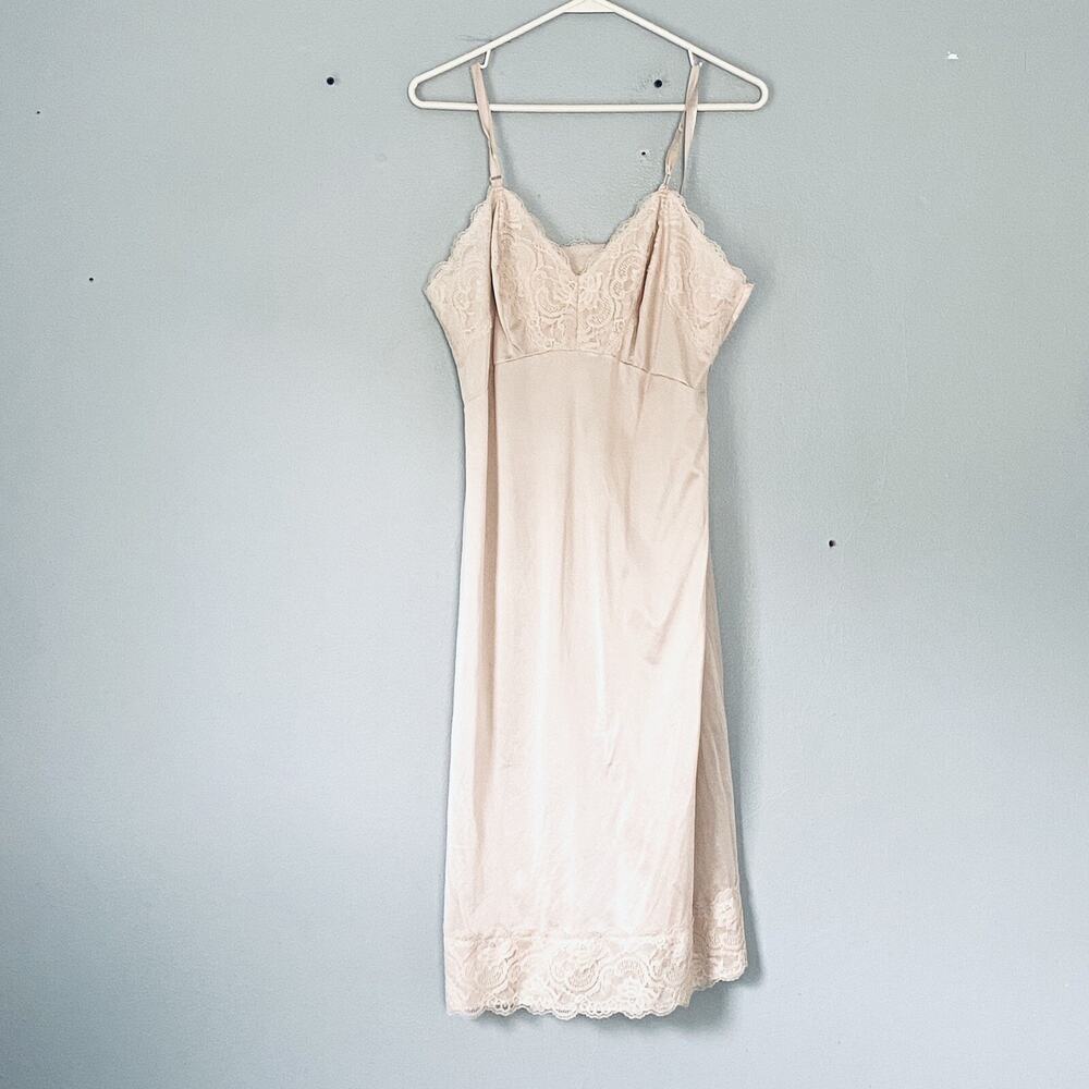 Dixie Belle Vintage Slip 38 Beige Neutral Lace Adjustable Strap Made in USA